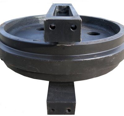 Vodeci tocak gusenice bagera Komatsu PC120-5 kpl. PC130